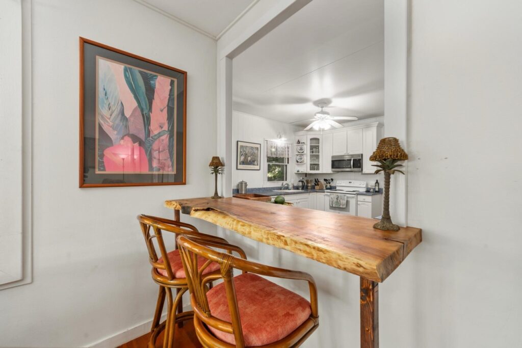 Kitchen and dining area at Keala Kai
