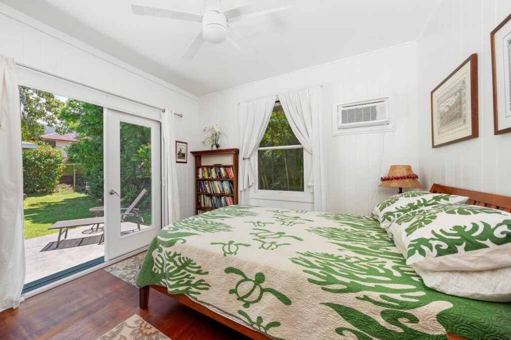 Comfortable second guest bedroom